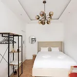 Appt Tour Eiffel Invalides Apartment Paris